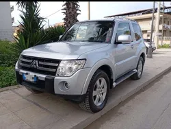 Grigio Usata 2006 Mitsubishi Pajero Intense SUV | 9000 € (Ottimo prezzo)