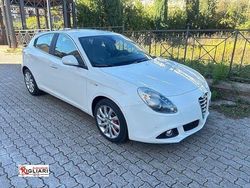 Antracite Usata 2014 Alfa Romeo Giulietta Exclusive Tre volumi | 9500 € (Cara)
