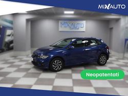 Blu Usata 2022 VW Polo Life Tre volumi | 16.900 € (Buon prezzo)