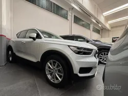 Bianco Usata 2019 Volvo XC40 Momentum SUV | 23.499 € (Ottimo prezzo)