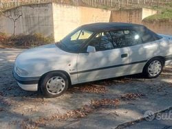Bianco Usata 1994 Opel Astra Cabriolet Cabrio | 5500 €