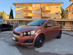 Arancione Usata 2012 Chevrolet Aveo LT Tre volumi | 3000 € (Ottimo prezzo)