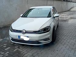 Bianco Usata 2019 VW Golf Tre volumi | 15.000 €