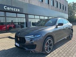 Grigio Usata 2019 Maserati Levante SUV | 41.900 € (Ottimo prezzo)