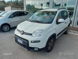 Bianco Usata 2015 Fiat Panda Trekking Tre volumi | 8200 € (Cara)