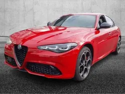 Rosso Usata 2023 Alfa Romeo Giulia Competizione Tre volumi | 43.950 € (Buon prezzo)