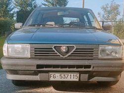Blu/azzurro Usata 1987 Alfa Romeo 33 Tre volumi | 7000 €