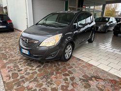 Grigio Usata 2011 Opel Meriva Monovolume | 4500 € (Buon prezzo)