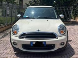 Bianco Usata 2011 Mini ONE Due volumi | 7000 € (Cara)