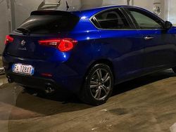 Blu Usata 2015 Alfa Romeo Giulietta Due volumi | 9000 € (Buon prezzo)