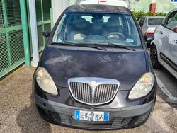 Nero Usata 2007 Lancia Musa Monovolume | 2700 €