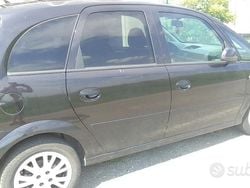 Nero Usata 2010 Opel Meriva Monovolume | 500 € (Super prezzo)