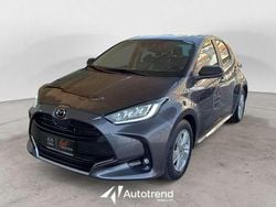 Grigio scuro Usata 2023 Mazda 2 Comfort Tre volumi | 18.000 € (Buon prezzo)