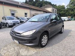 Grigio Usata 2008 Peugeot 206 Tre volumi | 2000 € (Buon prezzo)