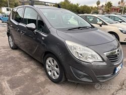Nero Usata 2013 Opel Meriva Monovolume | 4990 € (Buon prezzo)