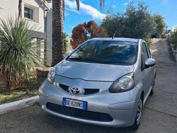 Grigio Usata 2007 Toyota Aygo Due volumi | 3300 € (Buon prezzo)