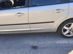 Grigio Usata 2007 Ford Fiesta Due volumi | 1200 € (Buon prezzo)