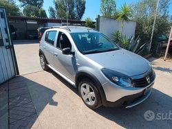 Argento Usata 2012 Dacia Sandero Stepway Due volumi | 8900 € (Molto cara)