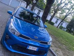 Blu Usata 2021 Kia Rio Due volumi | 14.000 € (Buon prezzo)