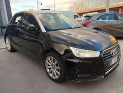 Nero Usata 2015 Audi A1 Sportback Ambiente Due volumi | 12.900 € (Buon prezzo)