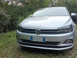 Grigio Usata 2019 VW Polo Tre volumi | 13.880 € (Buon prezzo)
