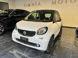 Bianco Usata 2017 Smart ForTwo Coupé Passion Due volumi | 11.900 € (Buon prezzo)