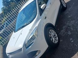 Bianco Usata 2015 Ford Kuga SUV | 8900 € (Ottimo prezzo)