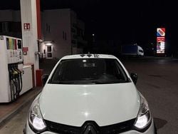 Usata 2015 Renault Clio IV Trophy Tre volumi | 14.500 € (Molto cara)