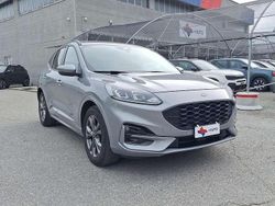 Grigio Usata 2021 Ford Kuga ST-Line SUV | 19.450 € (Buon prezzo)