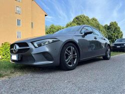 Grigio Usata 2018 Mercedes A180 Premium Tre volumi | 18.500 € (Super prezzo)