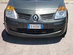 Verde Usata 2006 Renault Modus Monovolume | 1500 € (Buon prezzo)