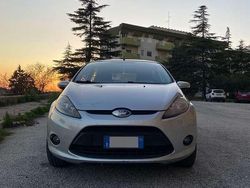 Usata 2010 Ford Fiesta Titanium Tre volumi | 3900 € (Buon prezzo)