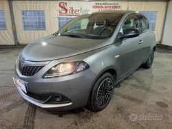 Grigio Usata 2022 Lancia Ypsilon Gold Due volumi | 12.600 € (Buon prezzo)