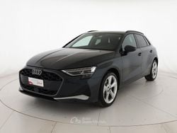 Gray Usata 2024 Audi A3 Advanced Tre volumi | 35.900 € (Molto cara)
