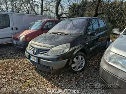 Grigio scuro Usata 2004 Renault Scénic II Dynamique Monovolume | 500 € (Super prezzo)