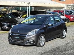 Grigio Usata 2018 Peugeot 208 Allure Due volumi | 12.900 € (Buon prezzo)