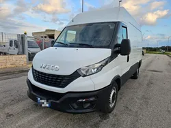 Bianco Usata 2020 Iveco Daily Tre volumi | 19.800 € (Super prezzo)