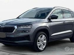 Grigio Usata 2024 Skoda Karoq Executive SUV | 22.900 € (Buon prezzo)