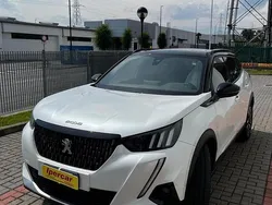 Bianco perla Usata 2021 Peugeot 2008 GT-line SUV | 18.800 € (Buon prezzo)