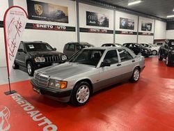 Argento Usata 1991 Mercedes 190 Tre volumi | 4350 €