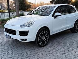 Bianco Usata 2016 Porsche Cayenne Platinum Edition SUV | 31.500 € (Buon prezzo)