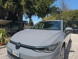 Grigio Usata 2022 VW Golf VIII Station wagon | 15.900 € (Buon prezzo)