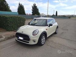 Bianco Usata 2015 Mini ONE Due volumi | 9500 € (Buon prezzo)