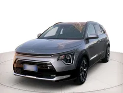 Grigio scuro Usata 2022 Kia Niro Style SUV | 22.900 € (Cara)
