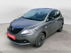 Grigio scuro Usata 2024 Lancia Ypsilon Gold Due volumi | 13.500 € (Buon prezzo)