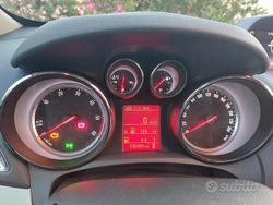 Grigio Usata 2015 Opel Mokka Cosmo SUV | 9000 € (Buon prezzo)