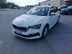 Bianco Usata 2020 Skoda Scala Ambition Due volumi | 11.900 € (Buon prezzo)