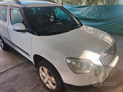 Usata 2011 Skoda Yeti SUV | 7500 € (Cara)