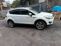 Bianco Usata 2010 Ford Kuga SUV | 8000 € (Buon prezzo)