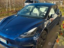 Blu Usata 2021 Tesla Model 3 Tre volumi | 25.850 € (Buon prezzo)